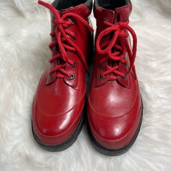 Nine & CO Men red rubber lace up boots with black trim and rubber soles … - Picture 2 of 8